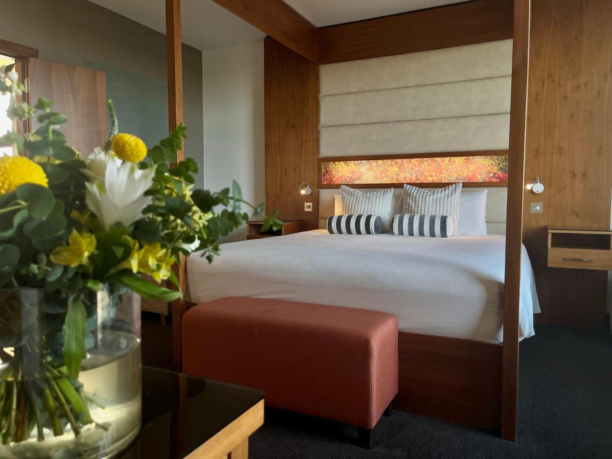 The Gateway Hotel Νταντάλκ Εξωτερικό φωτογραφία