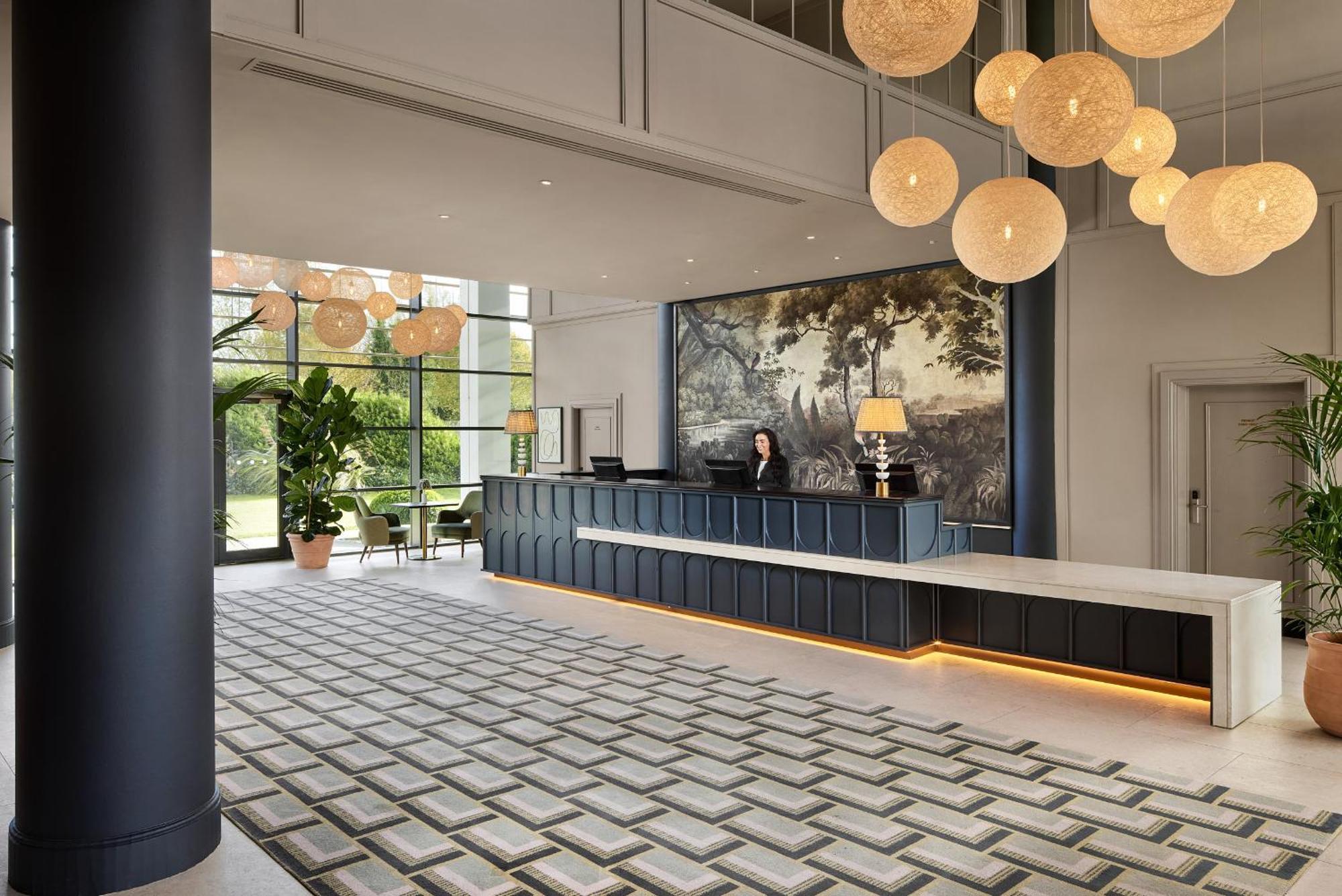The Gateway Hotel Νταντάλκ Εξωτερικό φωτογραφία